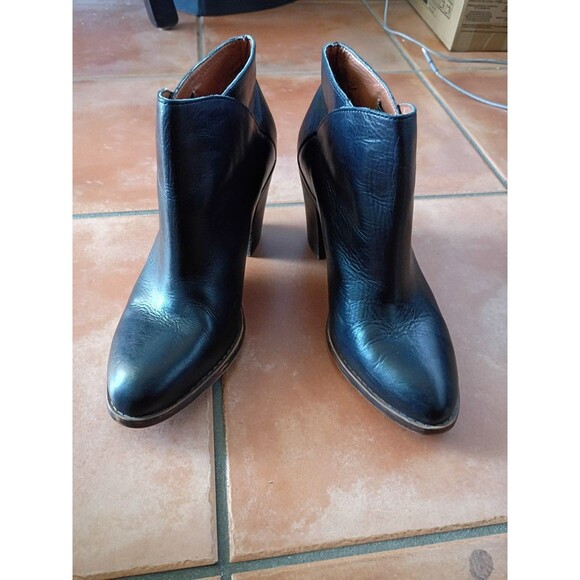 LUCKY BRAND Women's Black Eesa Leather Closed Toe Ankle Booties Size US 8.5 - Picture 4 of 8